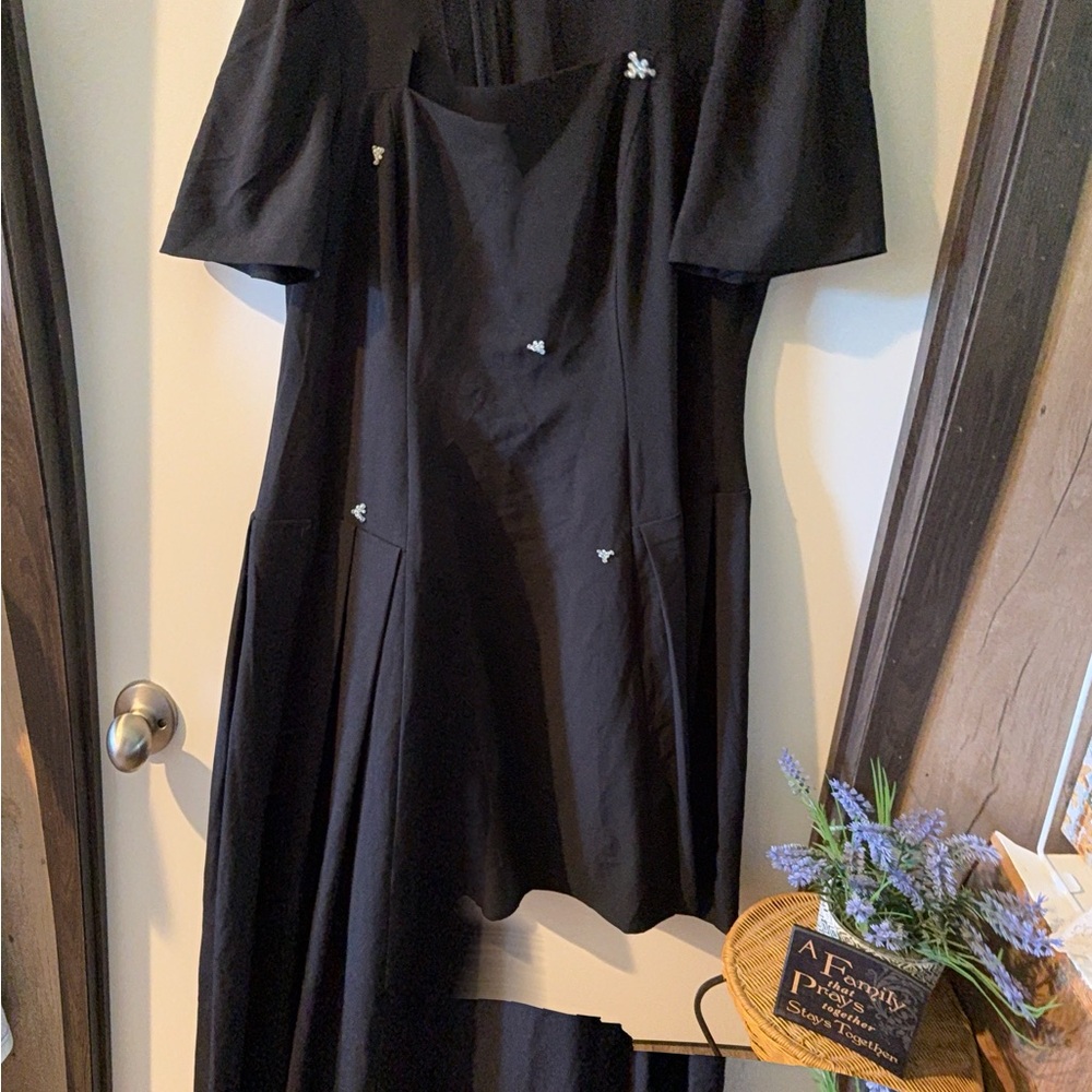 Elegant Black Dress with Embellishments